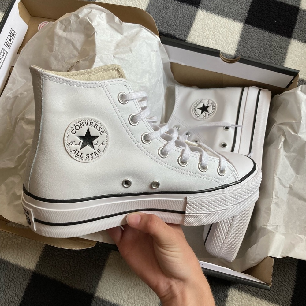 Platform converse